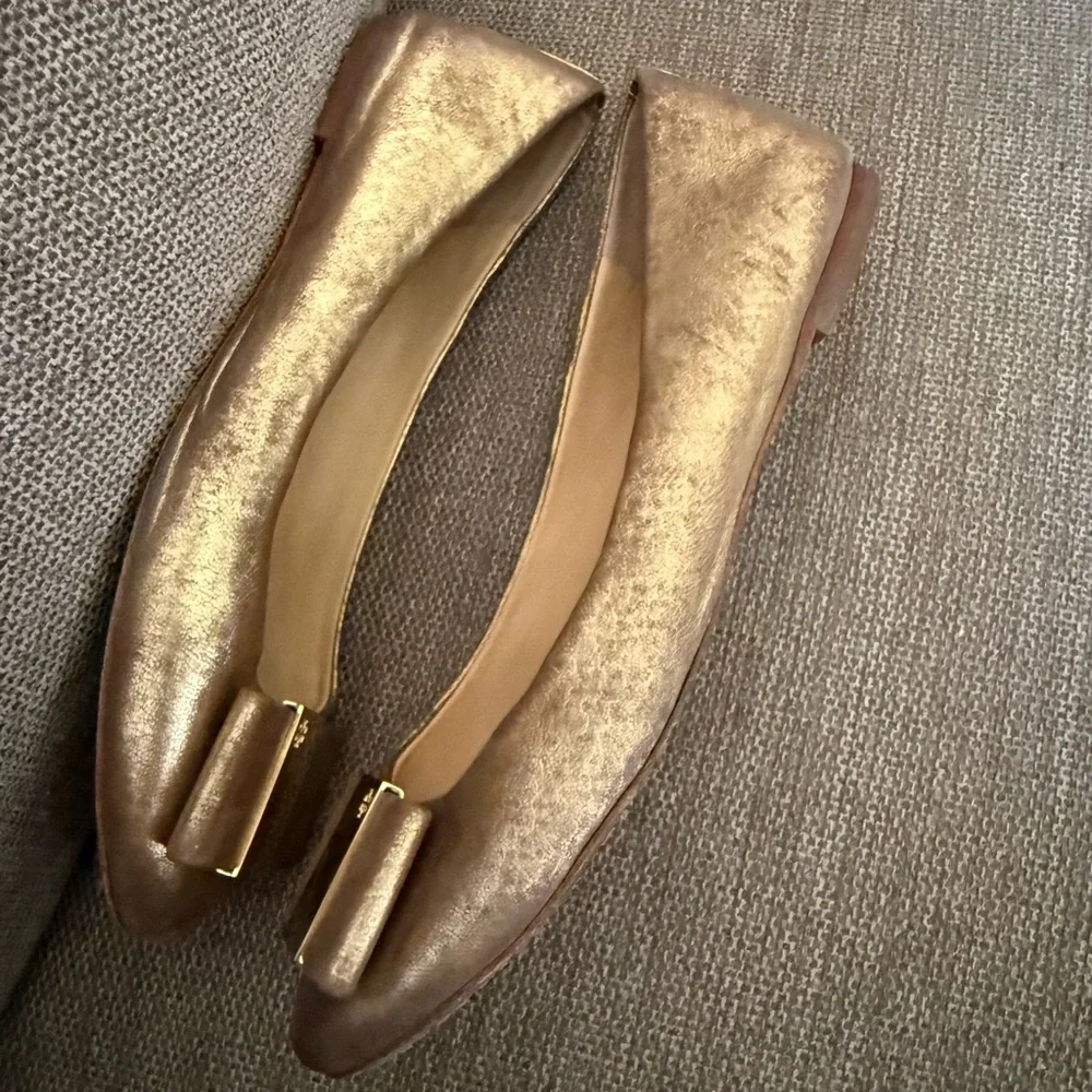 Tory Burch Gold Metallic Bow Leather Ballet Flats with Logo Plaque